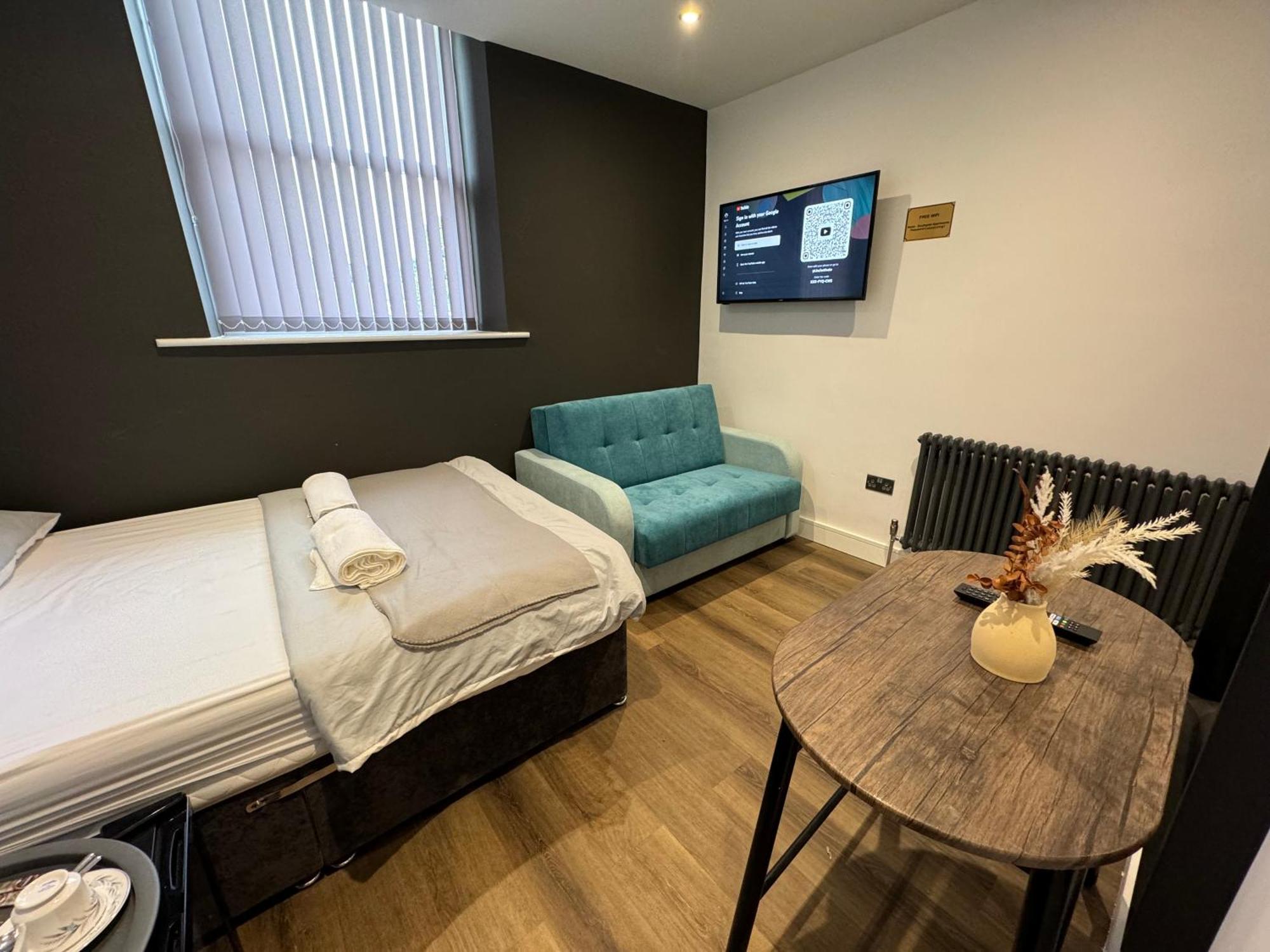 Southgate Luxury Apartments Elland Ngoại thất bức ảnh